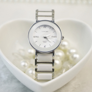韩版时尚精钢间陶瓷表带白色，情侣手表防水石英表商务休闲复古水钻