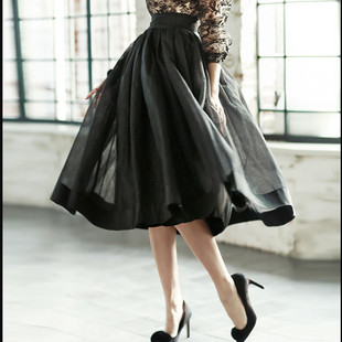 2024欧根纱蓬蓬裙时尚，赫本显瘦网纱裙中长款黑色，高腰半身裙女