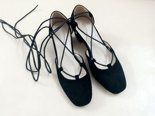 2022凉鞋女玛丽珍粗跟绑带女鞋芭蕾舞中跟复古方头绒面系带鞋