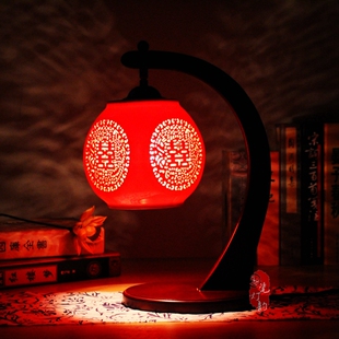 结婚庆礼物中式复古灯具婚房陶瓷中国红色创意卧室床头台灯饰
