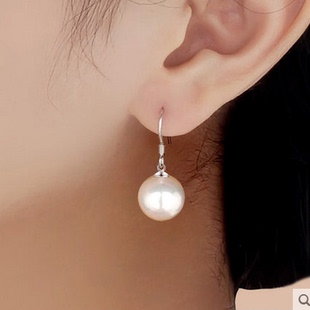 纯银925耳钉白色贝珍珠耳坠日，韩国版耳环，女简约清新耳饰潮品