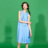 SUNGDO GIN春夏独立设计师蓝色丝滑飞片式低腰百褶无袖连衣裙