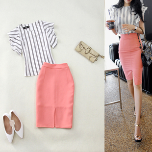 2件女春夏季黑白条棉弹小衫粉色包臀铅笔半身裙套装