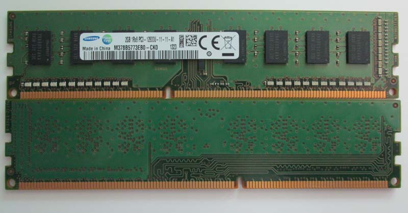 三星2GB DDR3 1600 PC3-12800U SAMSUN