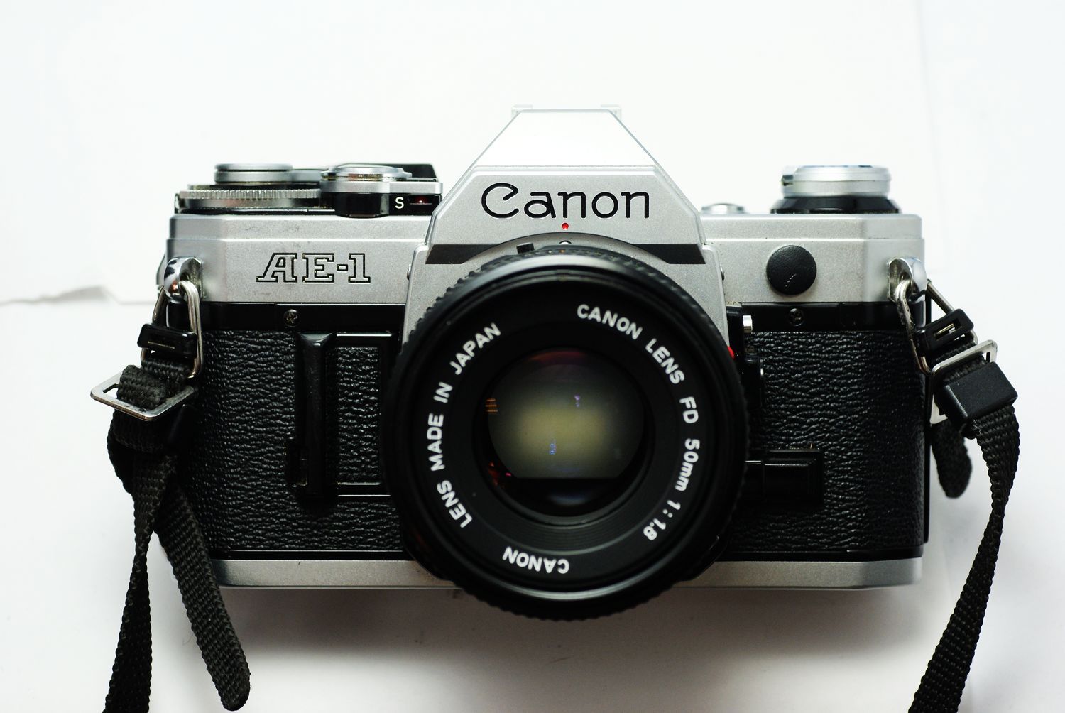 佳能canon ae-1 好成色 带50/1.8标头 包快递 送胶卷遮光罩