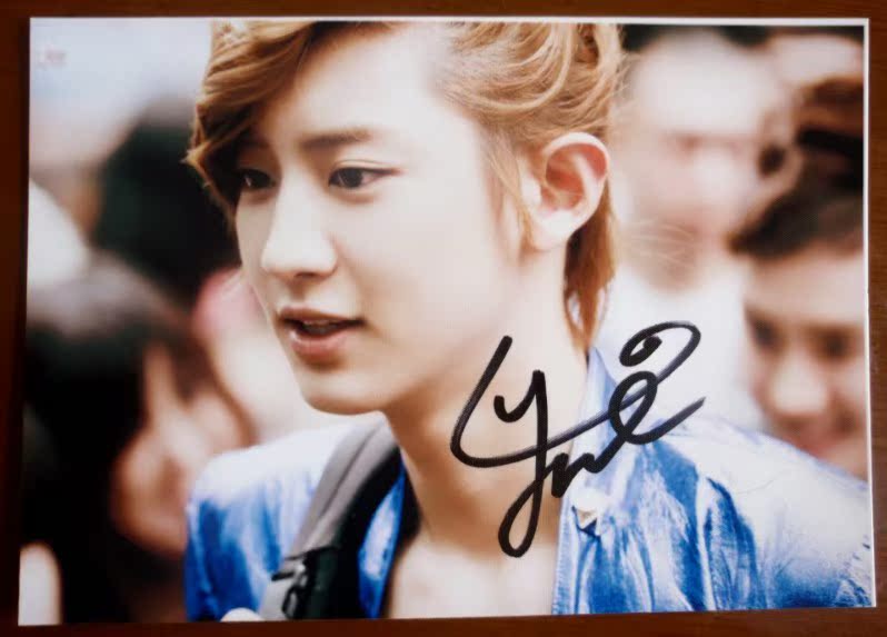 最新到货 exo-k 朴灿烈 chan yeol 亲笔签名照片之01