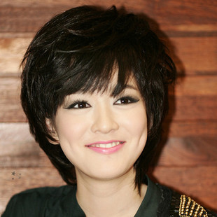 <em>中年妇女发型</em>图片╯中年妇女<em>短发</em>发型╯中年妇