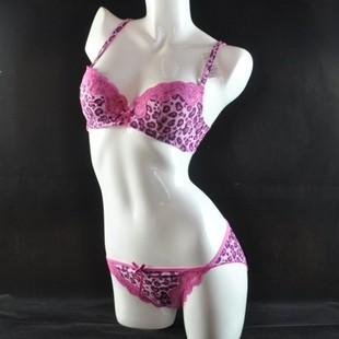 【评价】<em>戴</em>芝蒂内衣 套装 3/4薄棉杯 养护聚拢