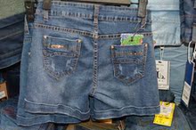 【中年<em>妇女牛仔短裤</em>】最新最全中年<em>妇女牛仔短</em>