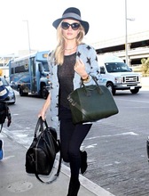 【<em>街拍长毛衣开衫</em>】最新最全<em>街拍长毛衣开衫</em>返