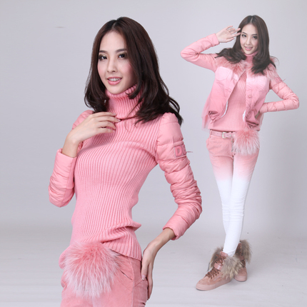 新品 DNJ DEN字母品质甜蜜色系<em>羽绒袖毛衣</em> 必