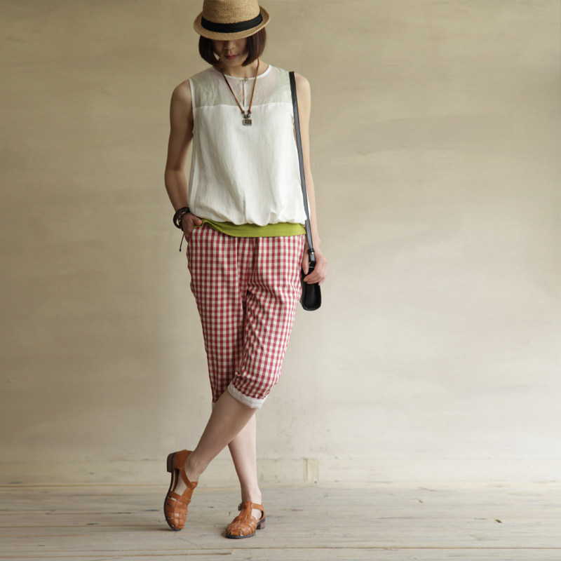 <em>百西武女装</em> 亚麻裤子女款9分 格子棉麻料掉档