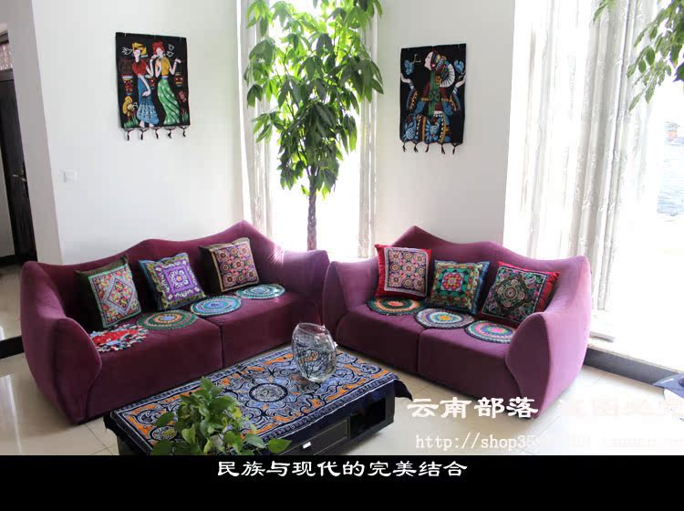 Батик Мао 精品蜡染 重彩蜡染画云南苗族蜡染画家居装饰画壁挂礼品亲吻 Батик Мао 精品蜡染 重彩蜡染画云南苗族蜡染画家居装饰画壁挂礼品亲吻