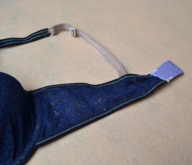 外贸 夏季薄款 蕾丝<em>胸罩</em> 有衬带钢托<em>文胸</em> 适合3