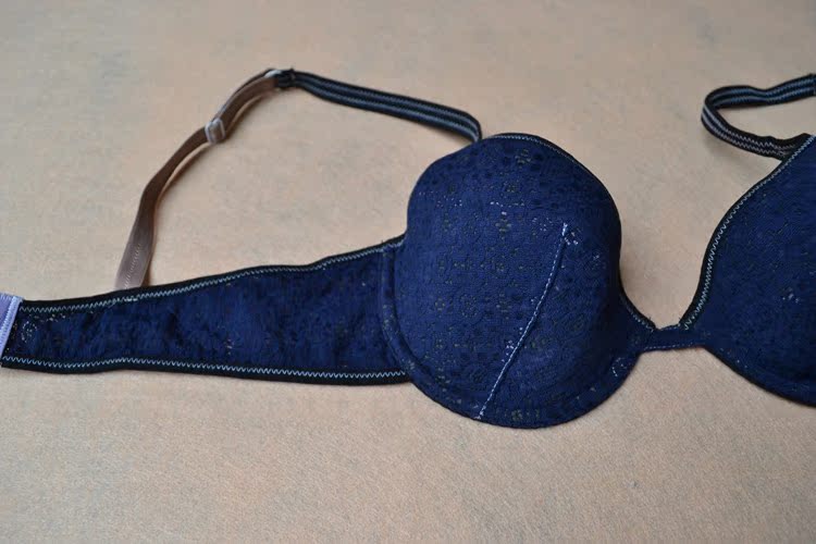 外贸 夏季薄款 蕾丝<em>胸罩</em> 有衬带钢托<em>文胸</em> 适合3