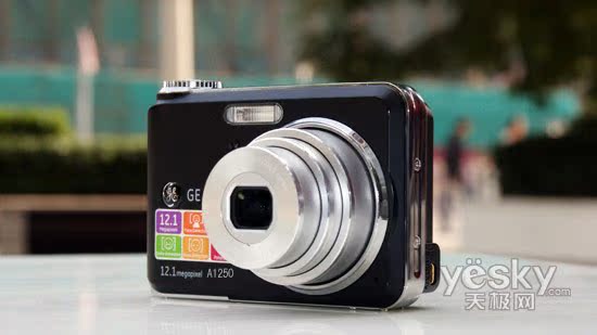 Цифровая камера Sanyo GE S1415 1200 CCD Цифровая камера Sanyo GE S1415 1200 CCD