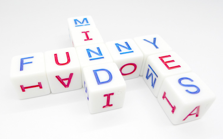 拼词游戏 美国拼字比赛英语玩教具单词学习桌