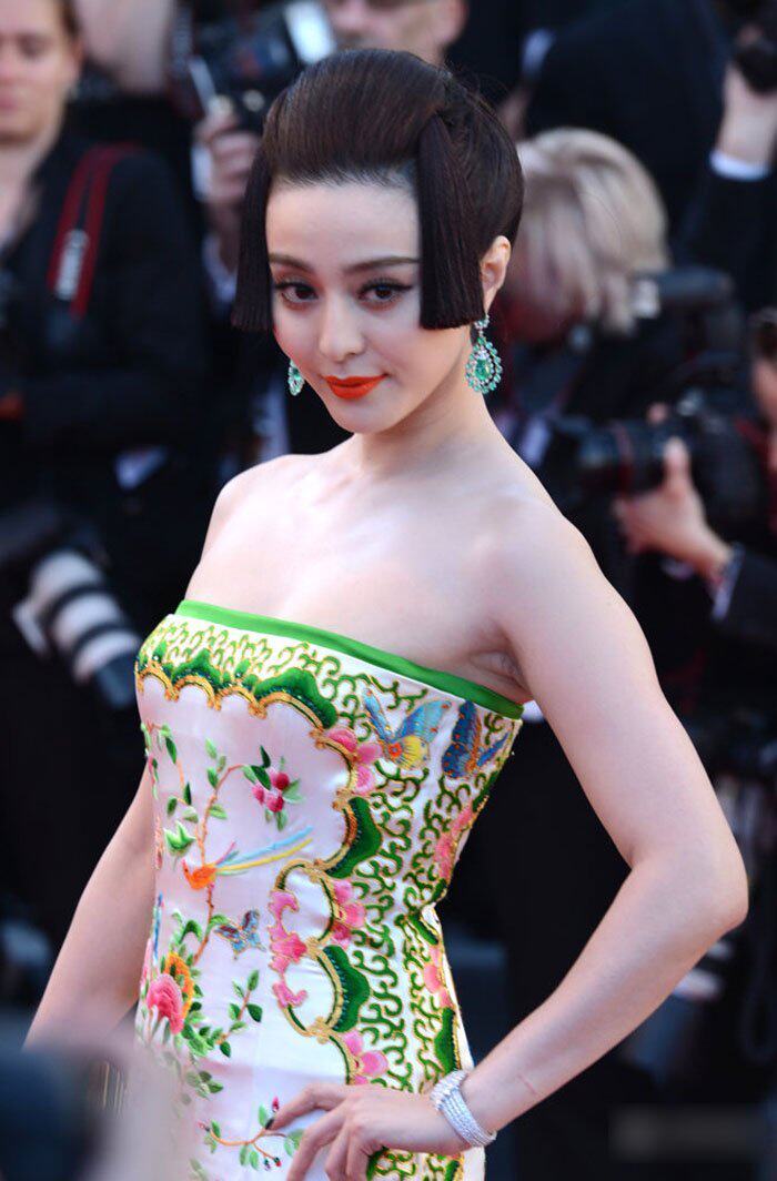 <em>百变发型屋</em> - 顽兔