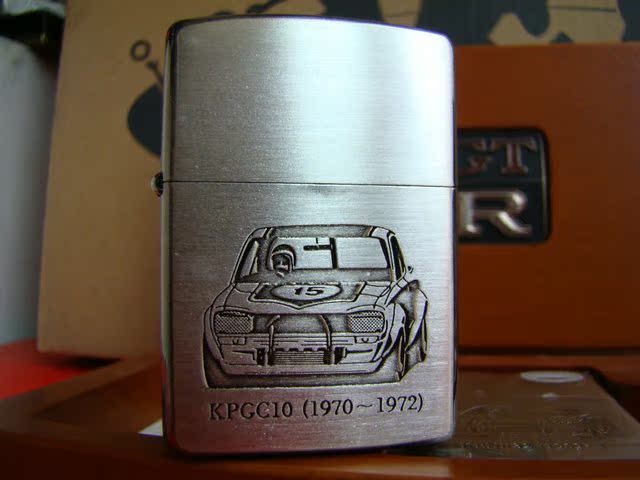 Зажигалка Zippo Оригинальные аутентичные подлинной Zippo зажигалка 1993 Nissan GT-r автомобиль деревянной коробке набор из трех Посвященным Чистая медь, Серебро Зажигалка Zippo Оригинальные аутентичные подлинной Zippo зажигалка 1993 Nissan GT-r автомобиль деревянной коробке набор из трех Посвященным Чистая медь, Серебро