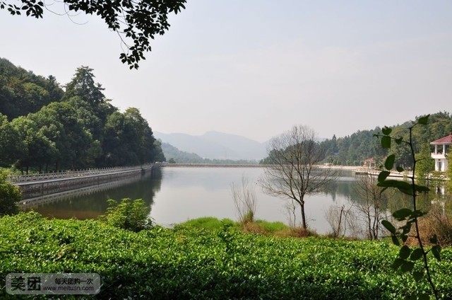武汉周边春游 九真山大好河山景区门票 摘草莓农家乐酒店别墅套票 武汉周边春游 九真山大好河山景区门票 摘草莓农家乐酒店别墅套票