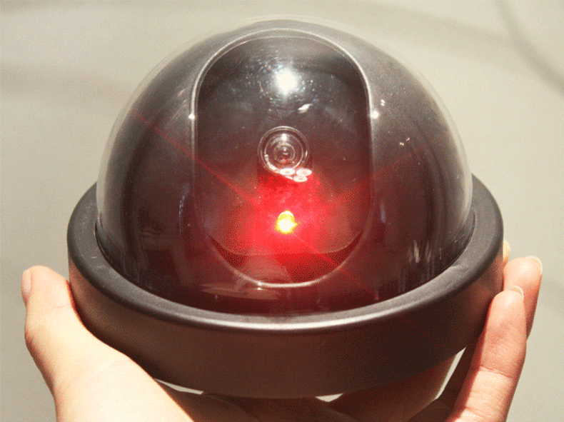 超逼真仿真防盗录像机/监控摄像头 带红色闪光灯用电池半球状