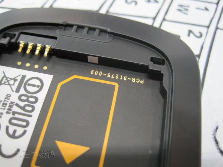 Мобильный телефон BlackBerry 9900 Мобильный телефон BlackBerry 9900