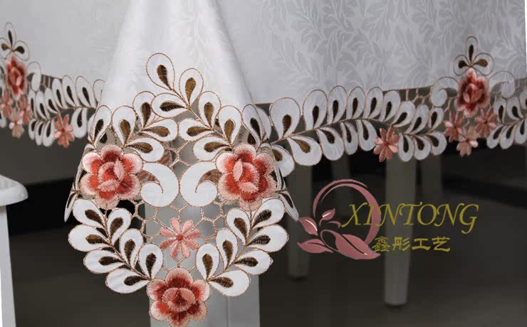 Скатерть Xin Tong 809 6730 Скатерть Xin Tong 809 6730