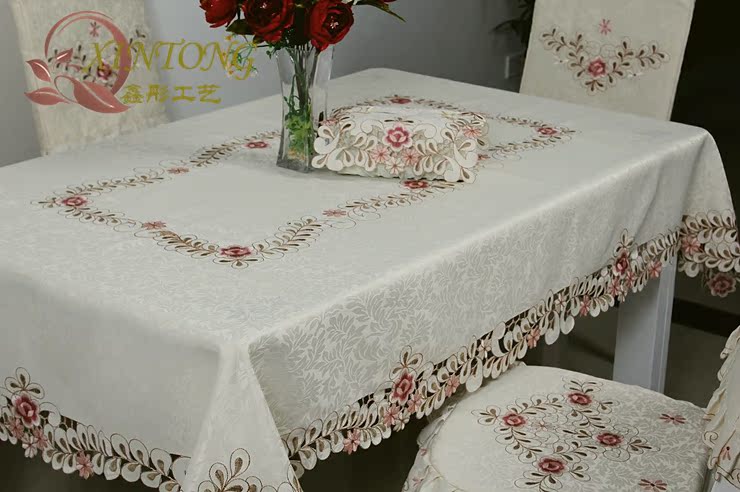 Скатерть Xin Tong 809 6730 Скатерть Xin Tong 809 6730