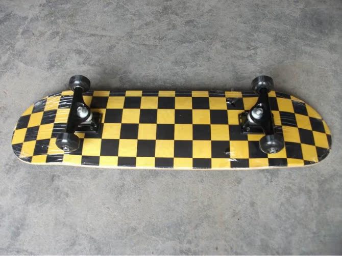 滑板 专业滑板 职业整板 成人双翘四轮滑板 加拿