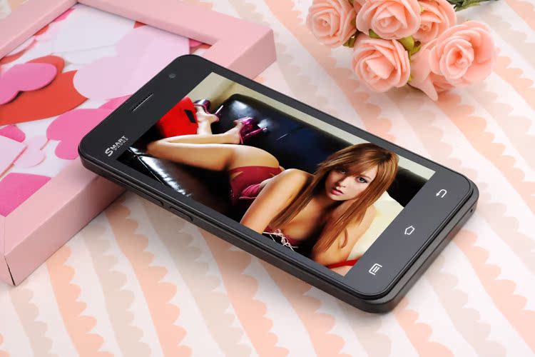 Мобильный телефон Lingwin T805A 4.3 4.2 3G Мобильный телефон Lingwin T805A 4.3 4.2 3G