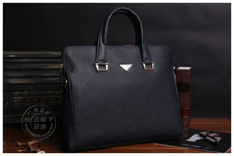 Сумка Zhuo Vatican Armani Zhuo Vatican Armani Сумка Zhuo Vatican Armani Zhuo Vatican Armani