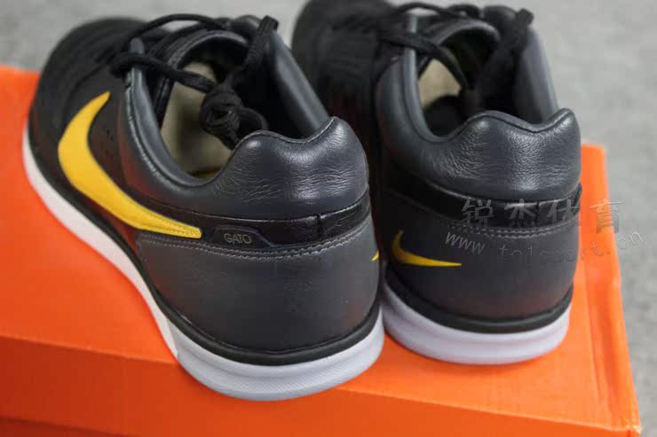 бутсы Nike 442125/071 NIKE5 STREETGATO 442125-071 Мужские Искусственная кожа Анти-скольжение, Воздухопроницаемые, Износостойкая, Закрытость, Амортизация бутсы Nike 442125/071 NIKE5 STREETGATO 442125-071 Мужские Искусственная кожа Анти-скольжение, Воздухопроницаемые, Износостойкая, Закрытость, Амортизация