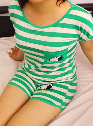 Пижама Comfortable pajamas home service 2013 Модифицированное вискозное волокно В полоску Свитер Для отдыха дома Девушки Пижама Comfortable pajamas home service 2013 Комплект из двух предметов В полоску Свитер Шорты Девушки Для отдыха дома На завязках Короткий рукав Вышивка Модифицированное вискозное волокно Другие материалы Тонкая модель О-вырез Лето