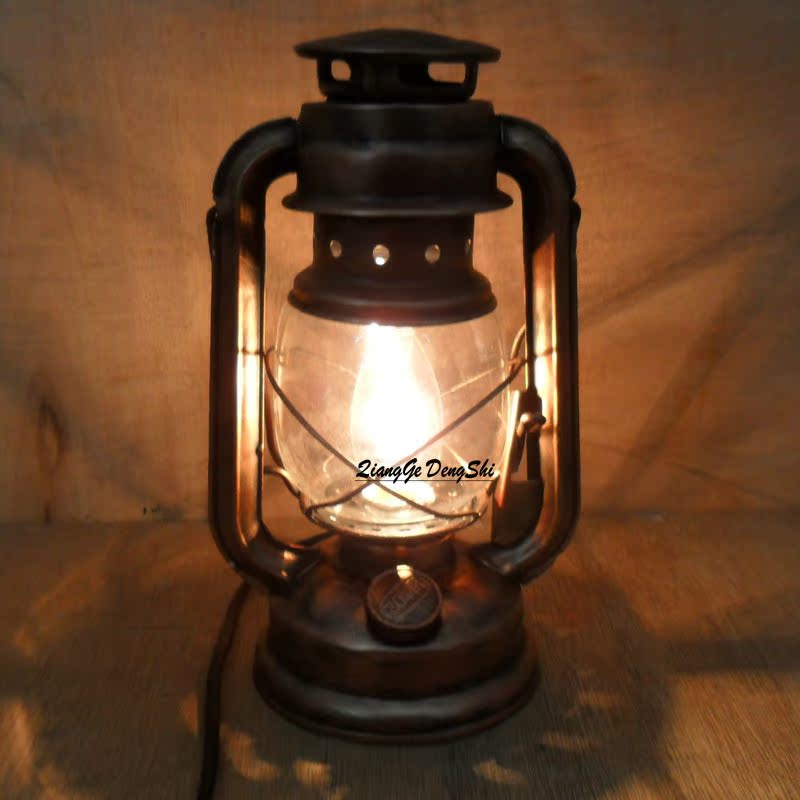 Прикроватный светильник Strong brother Lighting Прикроватный светильник Strong brother Lighting
