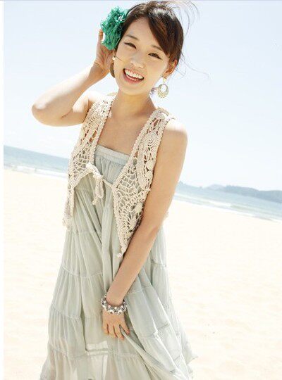 【韩国代购编织金丝<em>勾</em>花镂空<em>马甲</em>针织小<em>外套</em>短