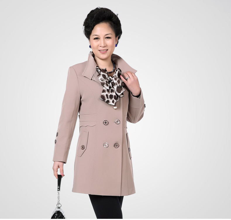 <em>中老年</em>秋装妈妈装秋装<em>外套中老年</em>女装<em>长风衣</em>中