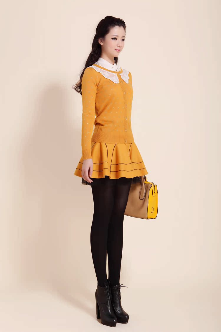 三彩女装 2012冬装新款 甜美蕾丝领开衫针织衫
