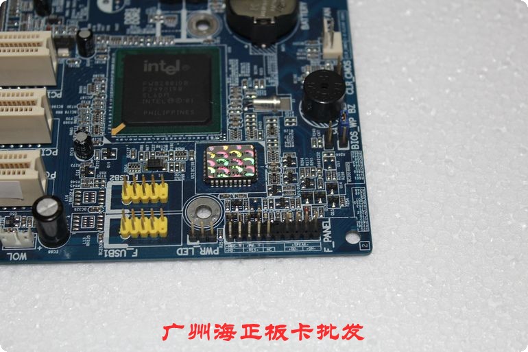 Материнская плата Gigabyte 865 DDR 478 845 P4 2.66 KTV Материнская плата Gigabyte 865 DDR 478 845 P4 2.66 KTV