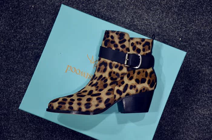Женские сапоги Leopard конского волоса Женские сапоги Leopard конского волоса