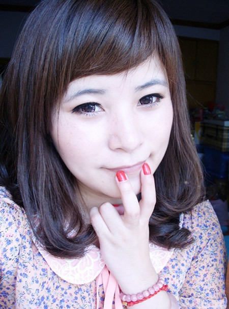 来,看看晶晶<em>洗完</em>吹好的<em>头发</em>! <em>头皮屑</em>一点也看不