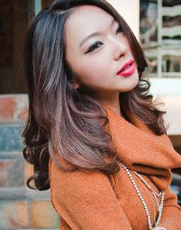 娇媚优雅 冬季韩式<em>胖人</em>适合的<em>发型</em>2011妩媚卷