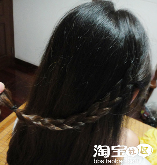 盘发2011年<em>流行</em>的中长发<em>发型</em>图片夏末初秋三