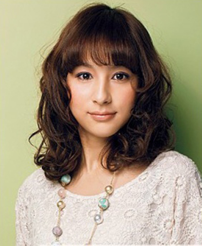 后弦娃娃脸中的发型提升魅力 最具异性缘发型