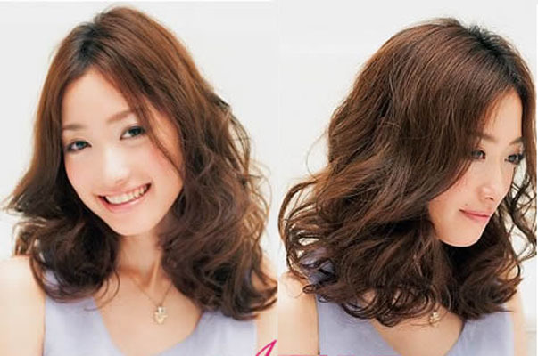 <em>大饼</em>脸适合的<em>发型</em>卷发大回归 缔造浪漫秋冬气