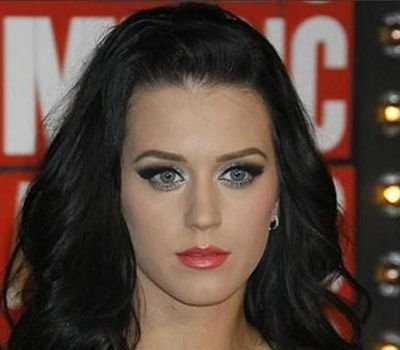 好莱坞脖子上有皱纹怎么办女明星 猫眼妆最迷