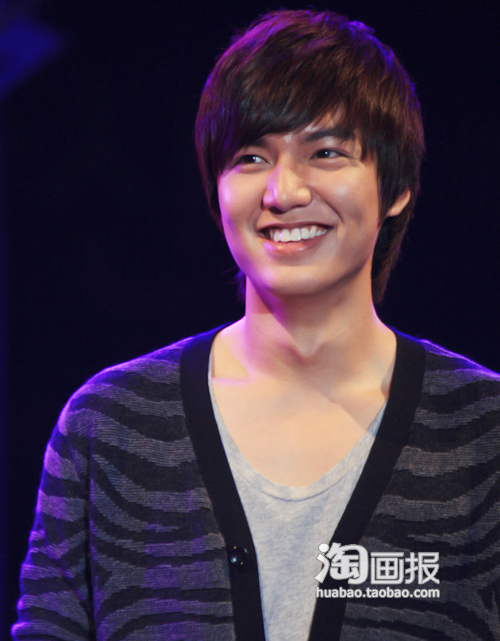 <em>明星</em>李明浩各类<em>照片收集</em> 完美演绎时尚穿衣(第