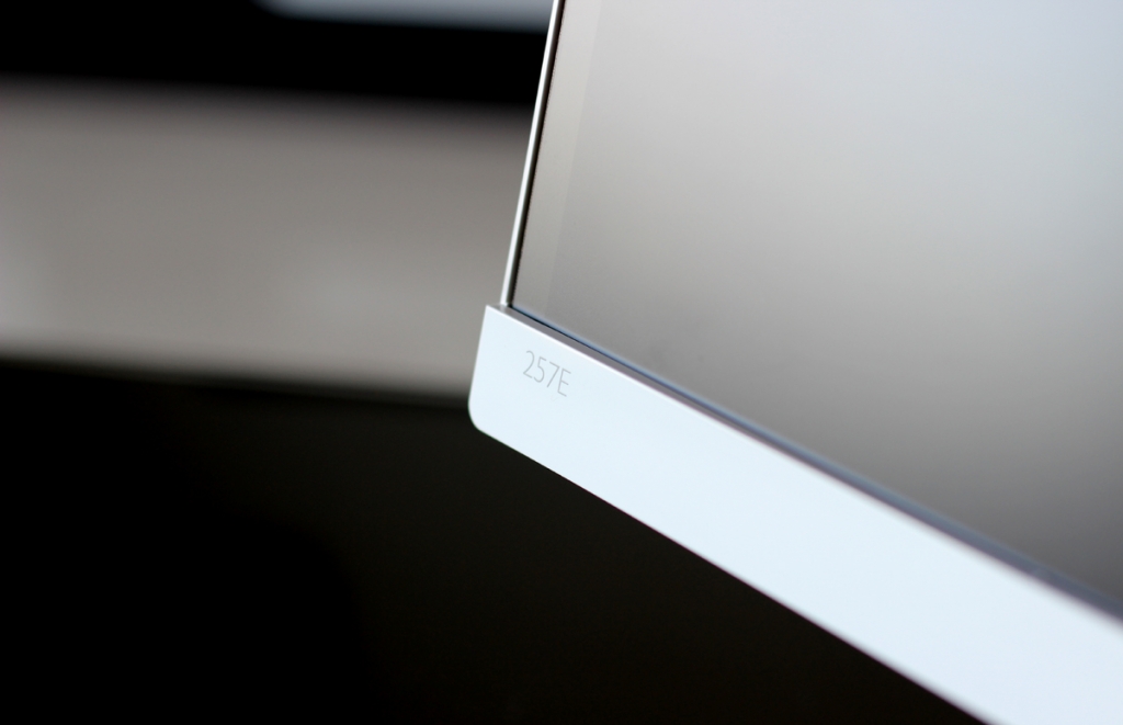 不闪的好色的：飞利浦好色显示器体验评测