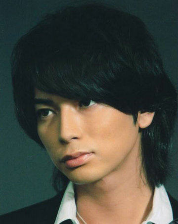 简单的韩式<em>扎发</em>松本润优雅<em>男士发型</em>盘点_pl0x
