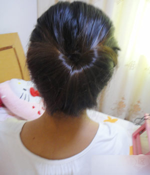 [转载]史上最全的梳头方法!超漂亮的~~_马家门